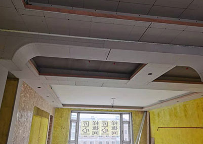 绿色家园T8号楼，210平米欧式风格，木工施工完毕现场